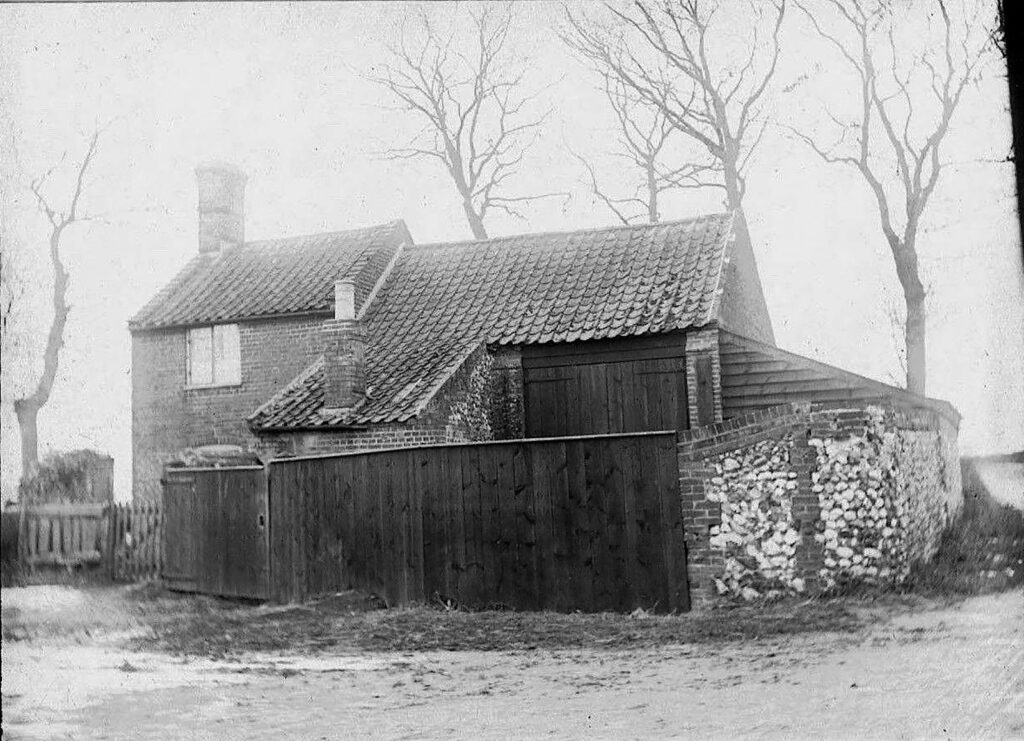 Cottage beside The Goat Inn, Skeyton